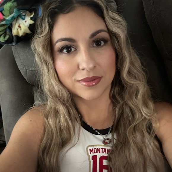 Your Posher, Araceli. - Picture 2 of 2